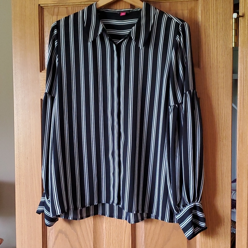 Vince Camuto blouse